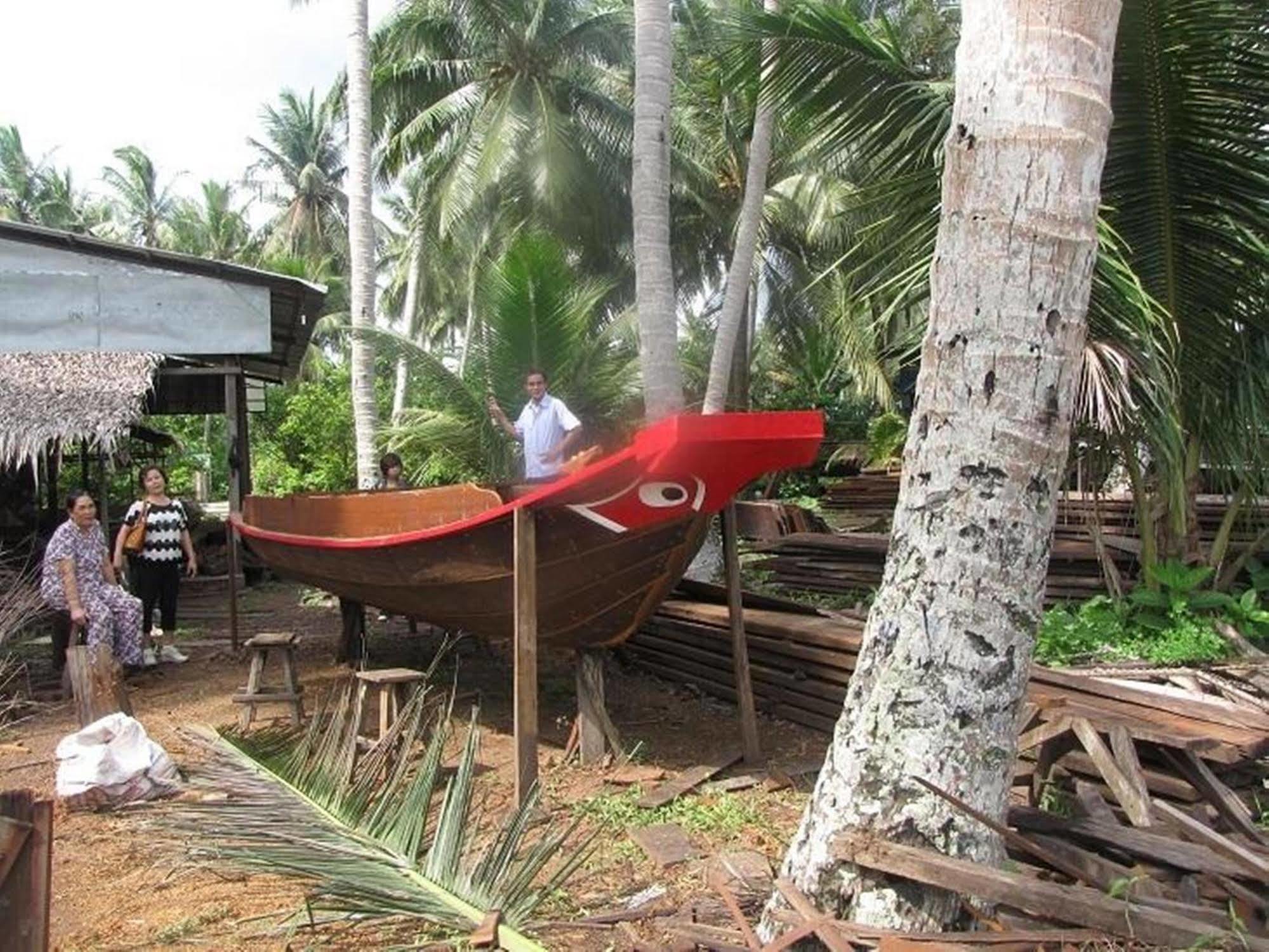 Oasis Hotel Ben Tre Eksteriør billede